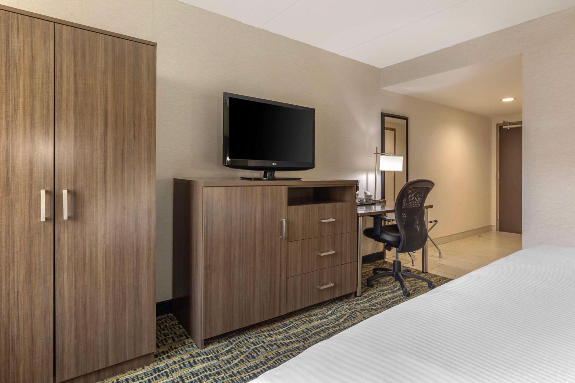 Best Western Plus New Englander Woburn Exteriér fotografie