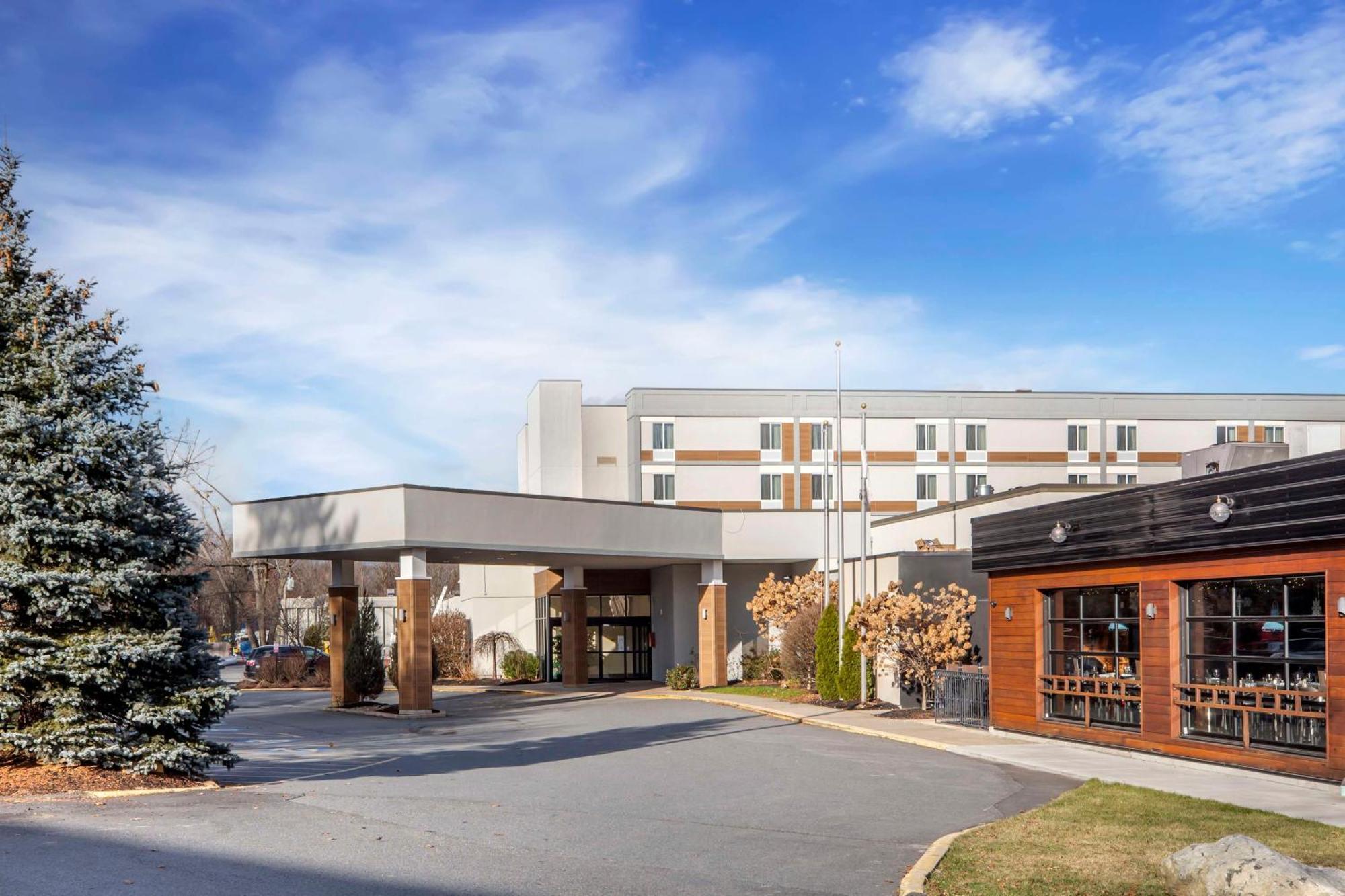 Best Western Plus New Englander Woburn Exteriér fotografie